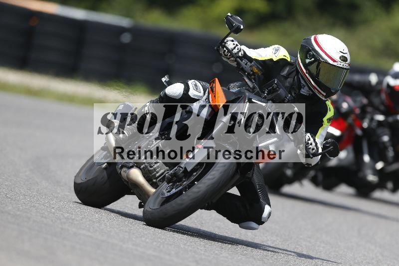 /27 12.06.2025 Ducati Schweiz Trackday Warmup  ADR/gruen-vert/29
